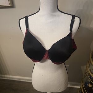 Soma Black and Burgundy Lace T-Shirt Bra